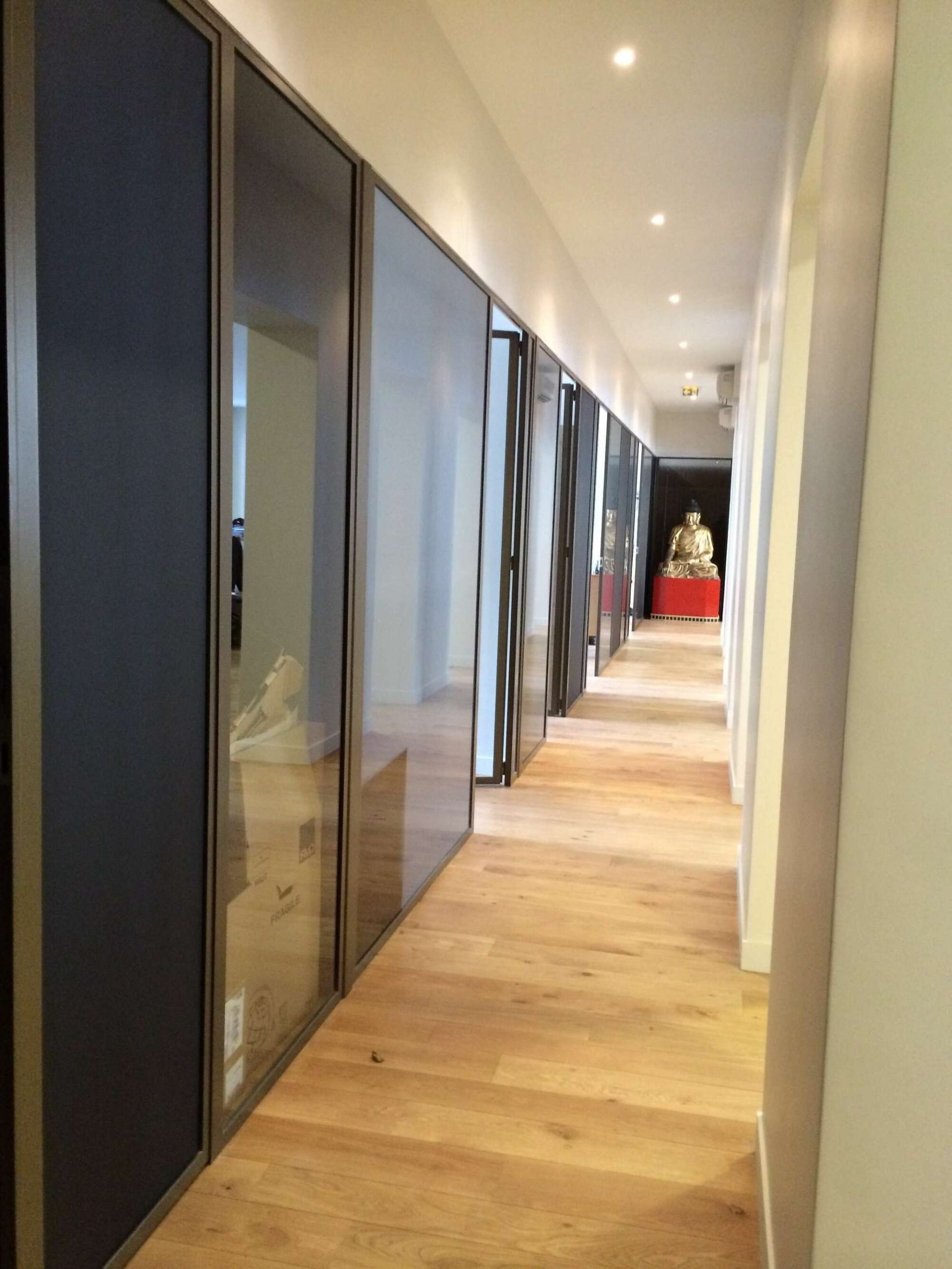 Les avantages de la miroiterie dans la décoration intérieure