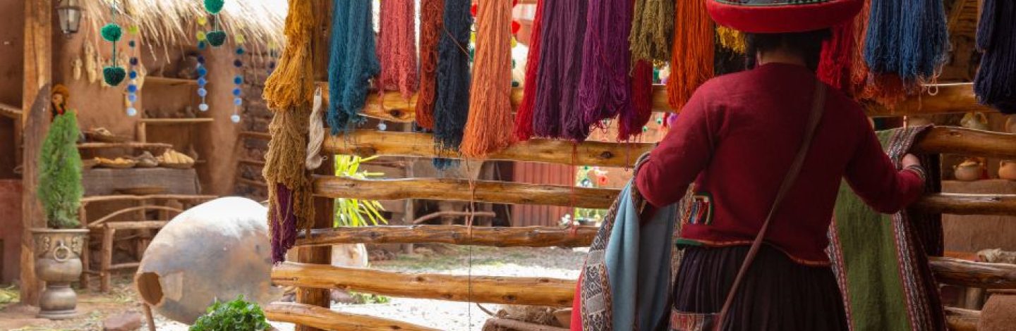 découvrez comment les artisans, véritables piliers de l'économie locale, contribuent au dynamisme et à la richesse des communautés en france.